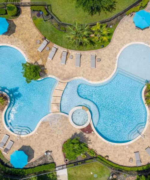Pool at Kensington Crossings in Houston, Texas