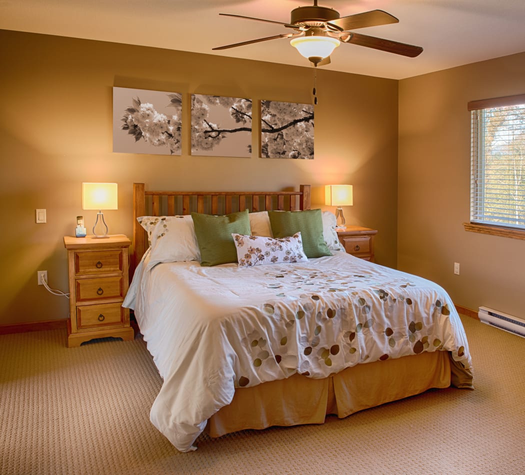 Elkton Manor Apartments bedroom