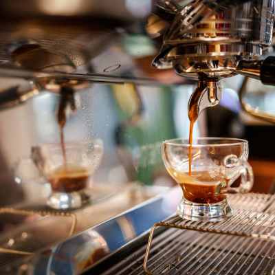 Residents having coffee near Kensington Crossings in Houston, Texas