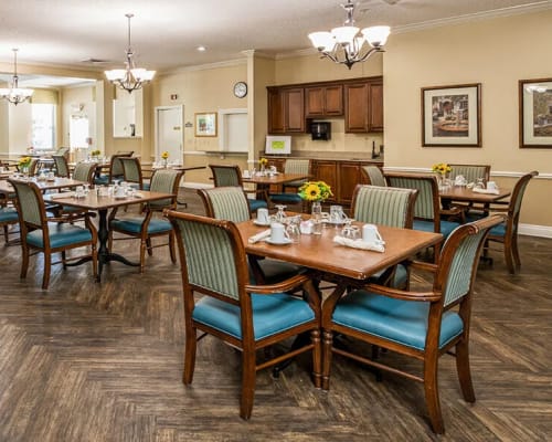 Dining area at Trustwell Living at Hunters Crossing Place in Gainesville, Florida