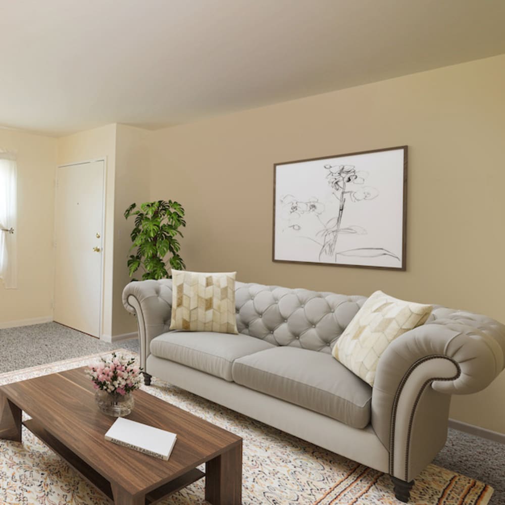 Living room at Groton Estates in Groton, Connecticut