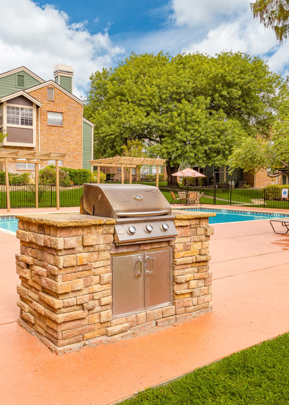 Rendering of residents swimming pool and barbecue area at Belmont Place in Round Rock, Texas