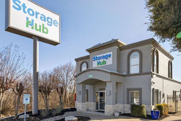 Storage Hub in San Antonio, Texas self storage Front sign