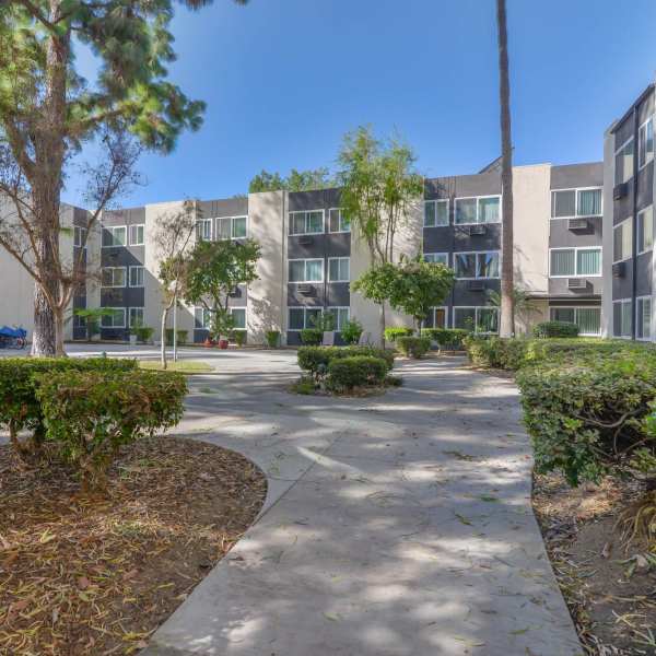 Explore the neighborhood around Reseda Park in Reseda, California