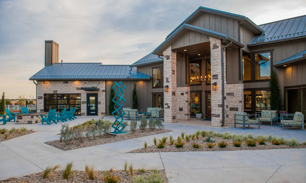 Outside at Bend at New Road Apartments in Waco, Texas