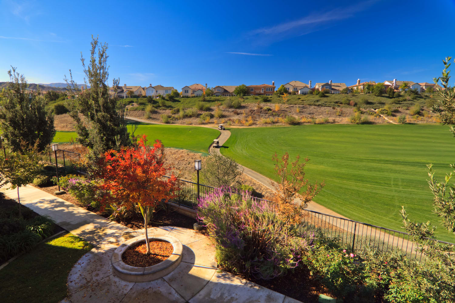 Links at Westridge in Valencia, California, overlooks a golf course