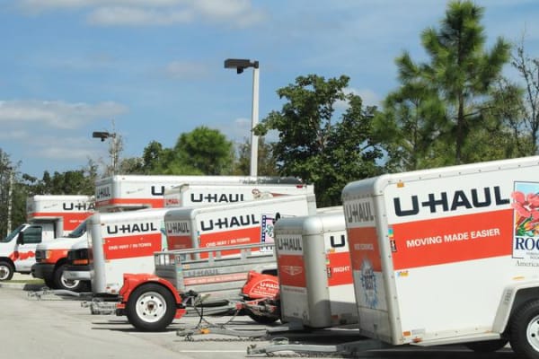 Various UHaul sizes, from trailers to trucks, at Towne Storage - Ft. Apache