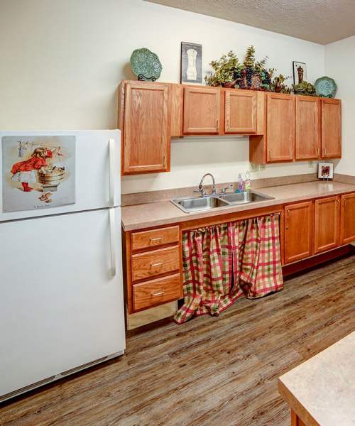 Spacious kitchens for cooking at Brentwood Greene in Kokomo, Indiana