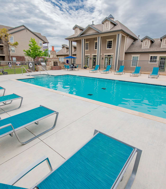 Large swimming pool at Crown Pointe Apartments in Oklahoma City, Oklahoma