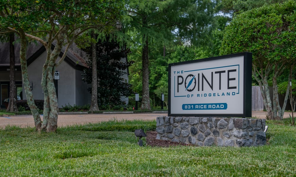 Sign at The Pointe of Ridgeland in Ridgeland, Mississippi