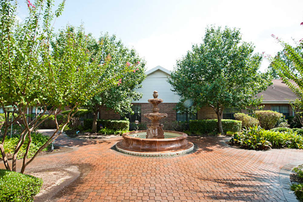 Fountain at Cambridge Square Assisted Living in Rosenberg, Texas