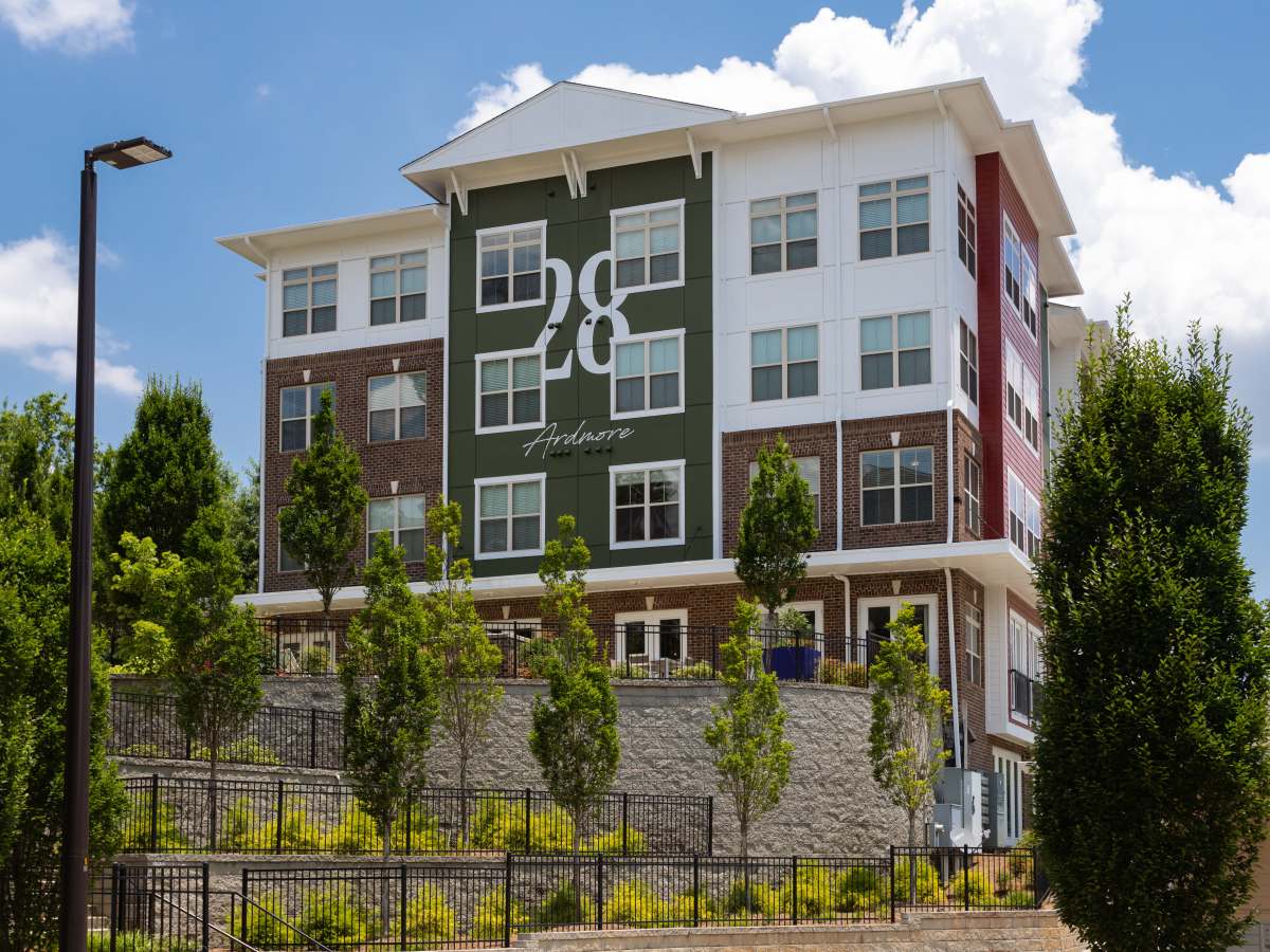 Luxury green building with landscaping at Ardmore & Twenty Eighth in Atlanta, Georgia
