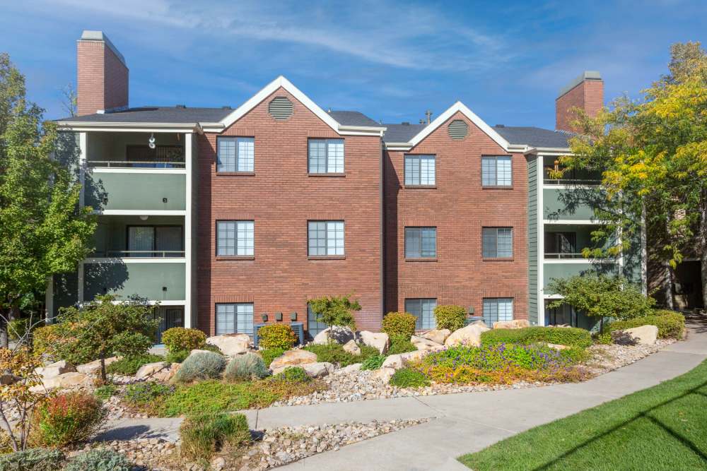 Community exterior at Royal Ridge Apartments in Midvale, Utah