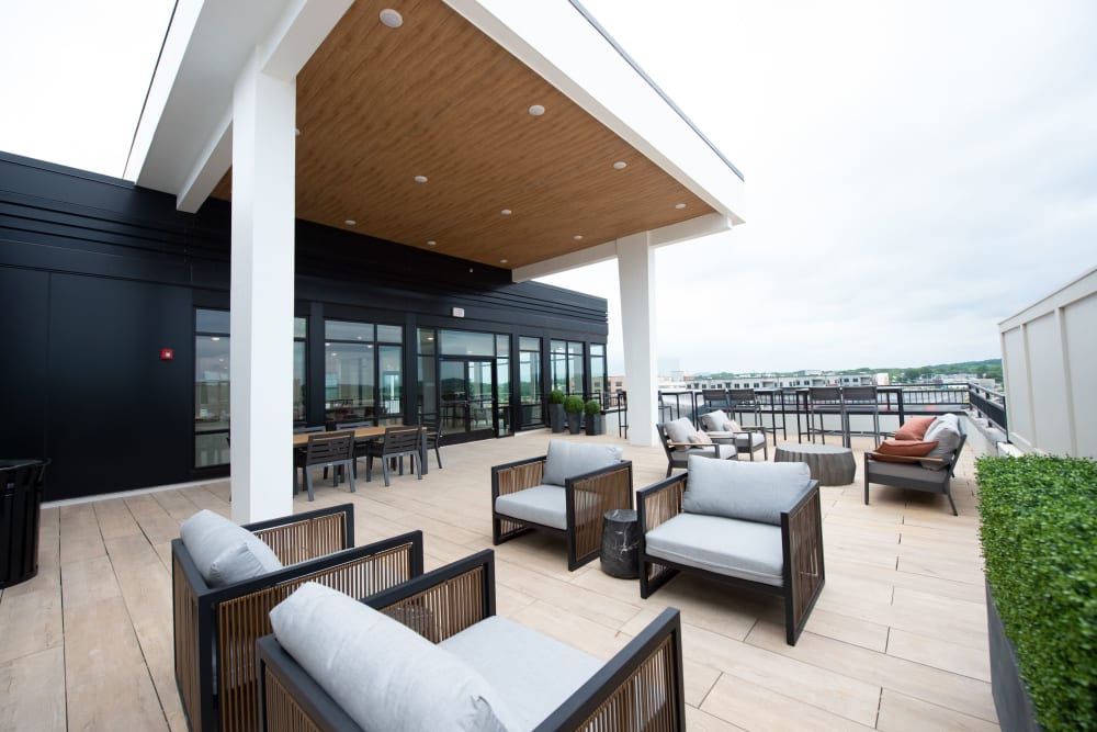 Skyclub with chairs
