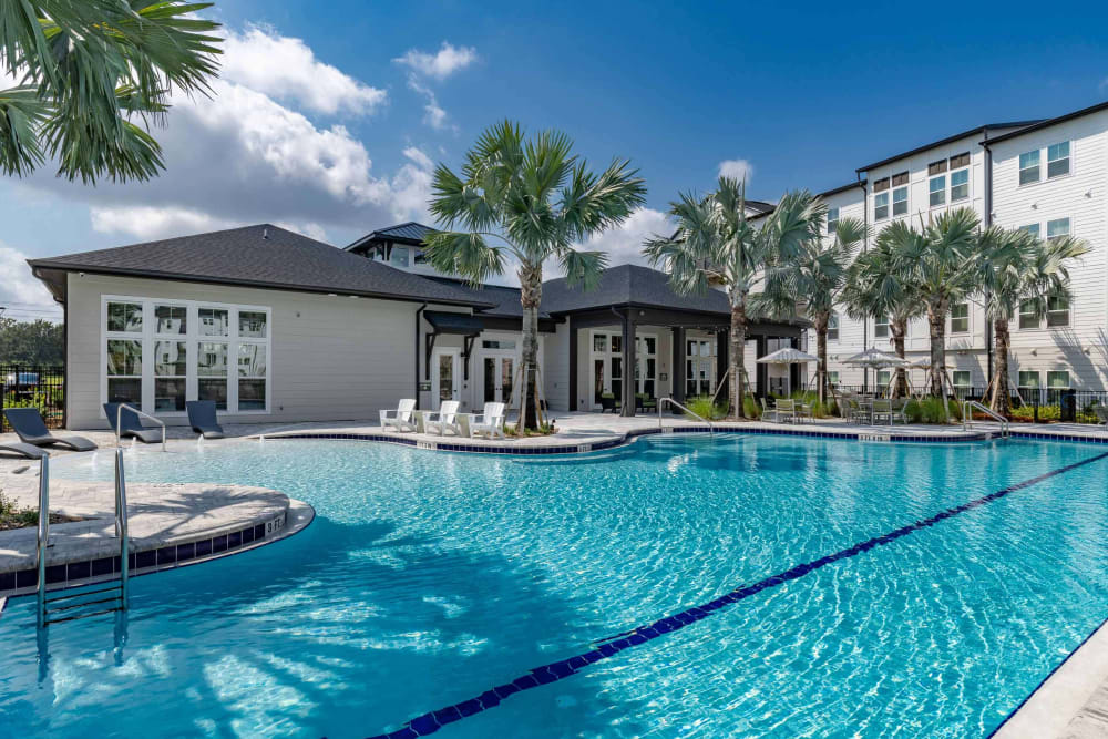 Photos of Harmon on the Lake Apartments in Apopka FL Photos of Harmon on the Lake Apartments in Apopka FL