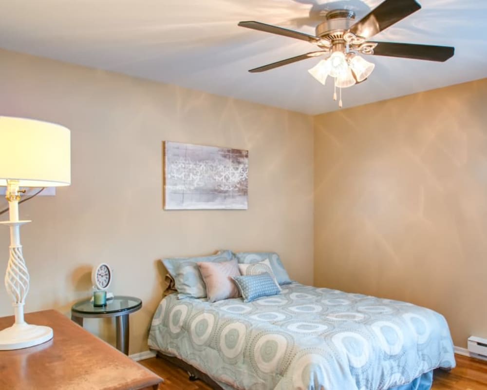 Well-lit bedroom at Shenandoah Arms in Spring Lake, New Jersey