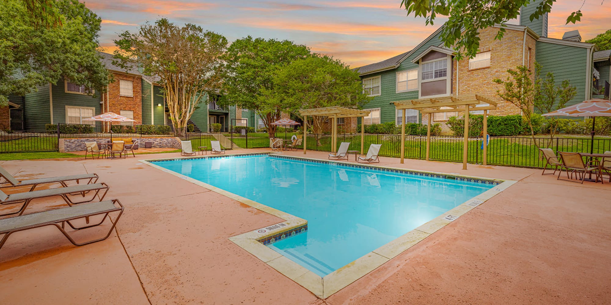 Outdoor pool areas at Belmont Place in Round Rock, Texas