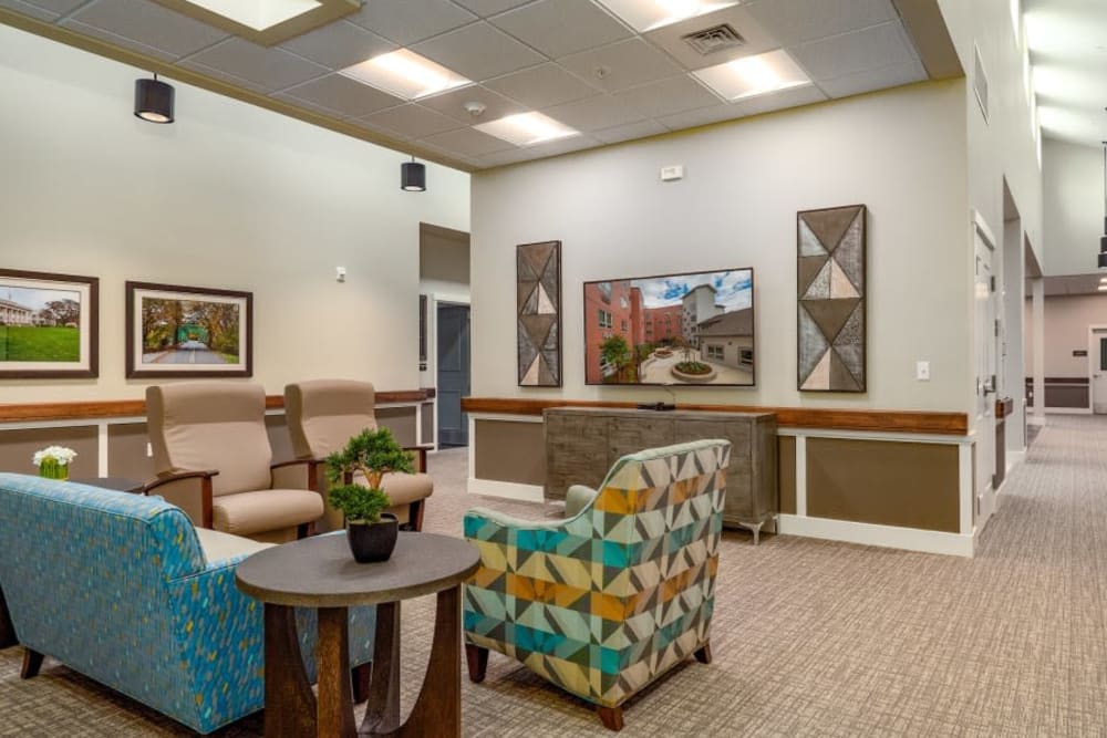 A seating area at The Landing a Senior Living Community in Roseburg, Oregon. 