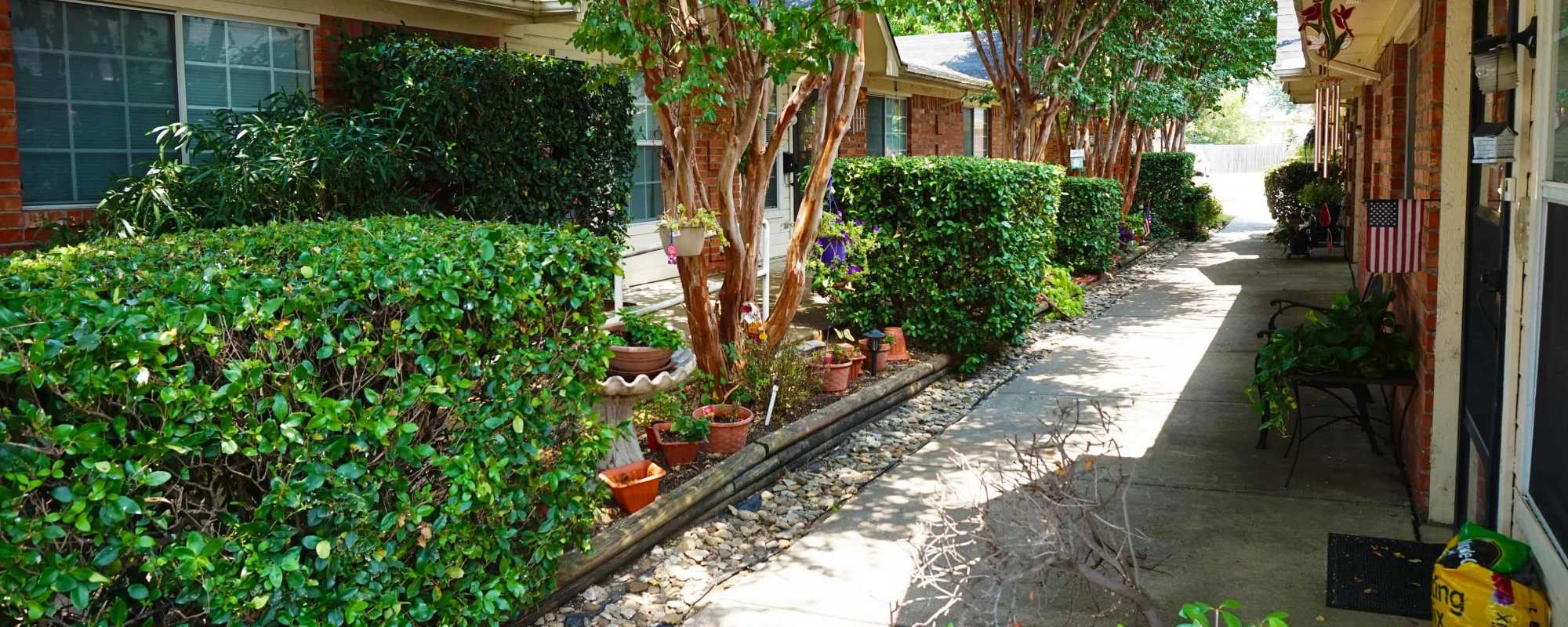 Apartments at The Parc at Bakers Pointe in Richland Hills, Texas