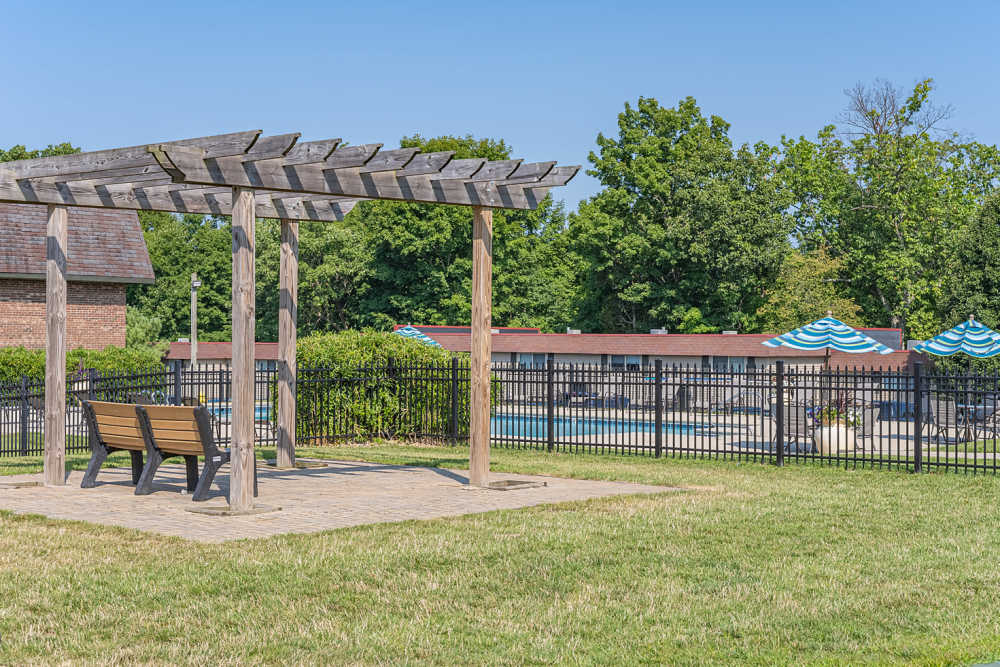 Outdoor seating area at Millcroft Apartments & Townhomes in Milford, Ohio
