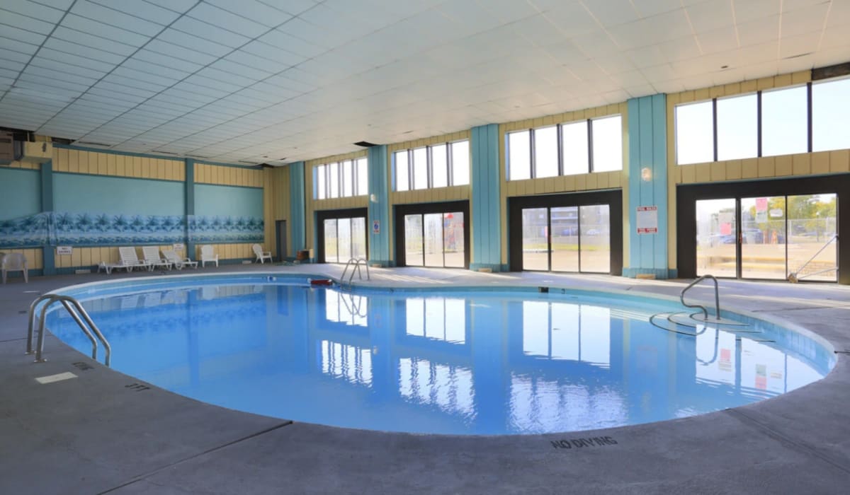 Indoor swimming pool at Granada Gardens Apartments in Warrensville Heights, Ohio