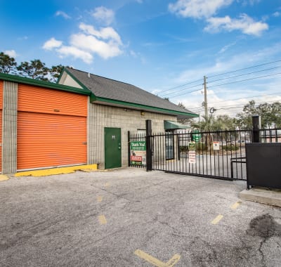 Self storage units for rent at Neighborhood Storage in Ocala, FL