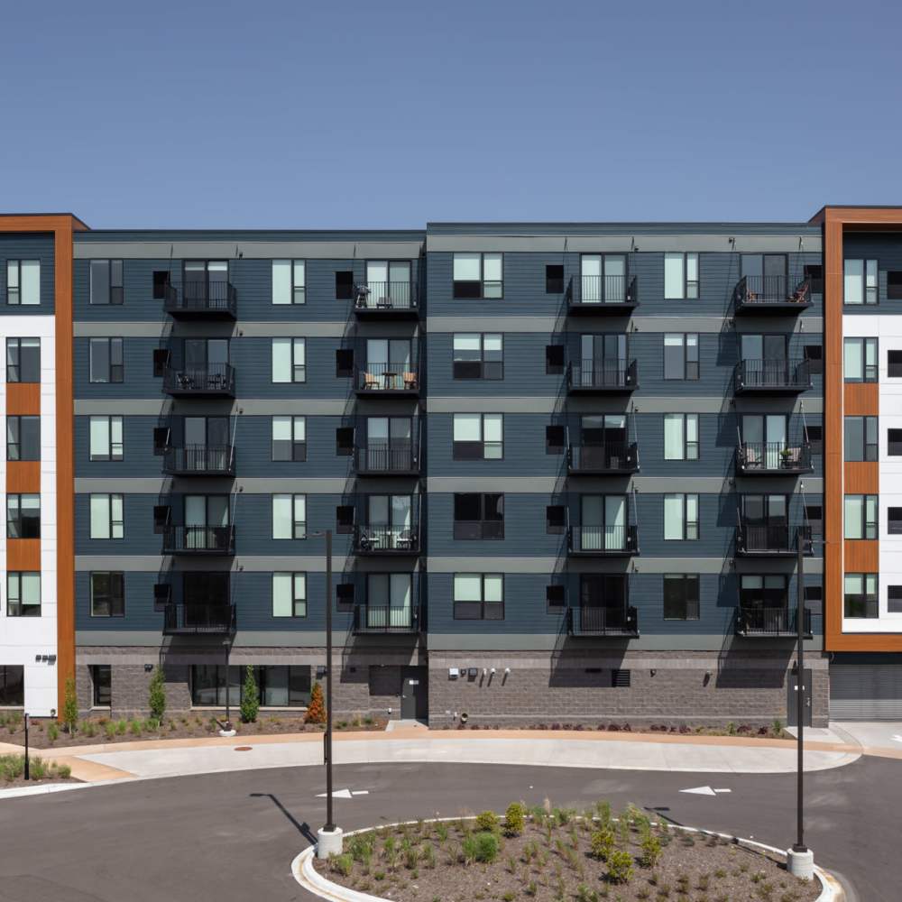Front view of apartment at Oaks Pentagon Village in Edina, Minnesota
