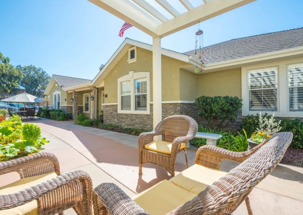 Services and amenities at Pacifica Senior Living Newport Mesa