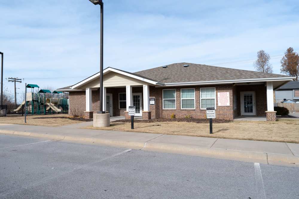 Apartment budling at Fairway Breeze in El Reno. OK