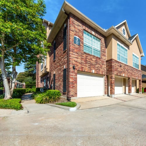 Resident referral bonus at Marquis on Memorial in Houston, Texas