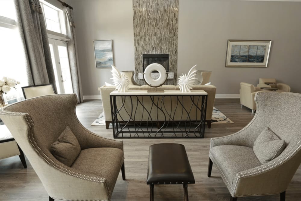Club house seating area at Arbors at Fairview Apartments in Simpsonville, South Carolina