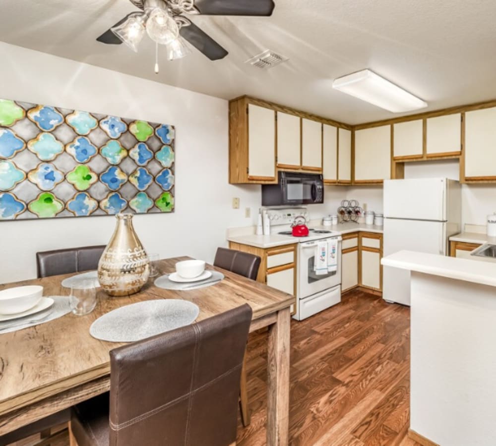 Dining area at Cameron Oaks Apartment Homes in Cameron Park,California