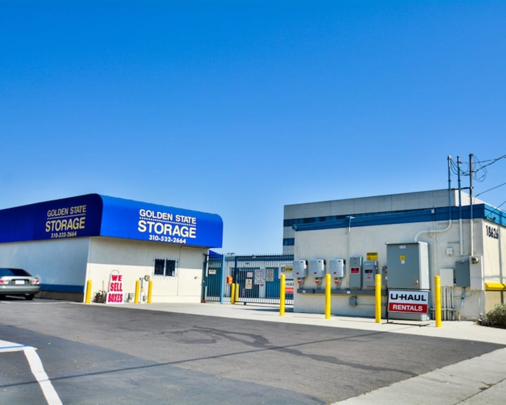 Exterior of Golden State Storage - Gardena in Gardena, California