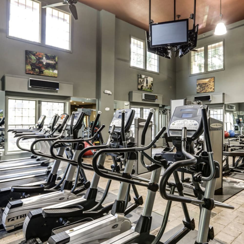 24-7 Fitness gym with treadmills at London House Apartments in Lenexa, Kansas