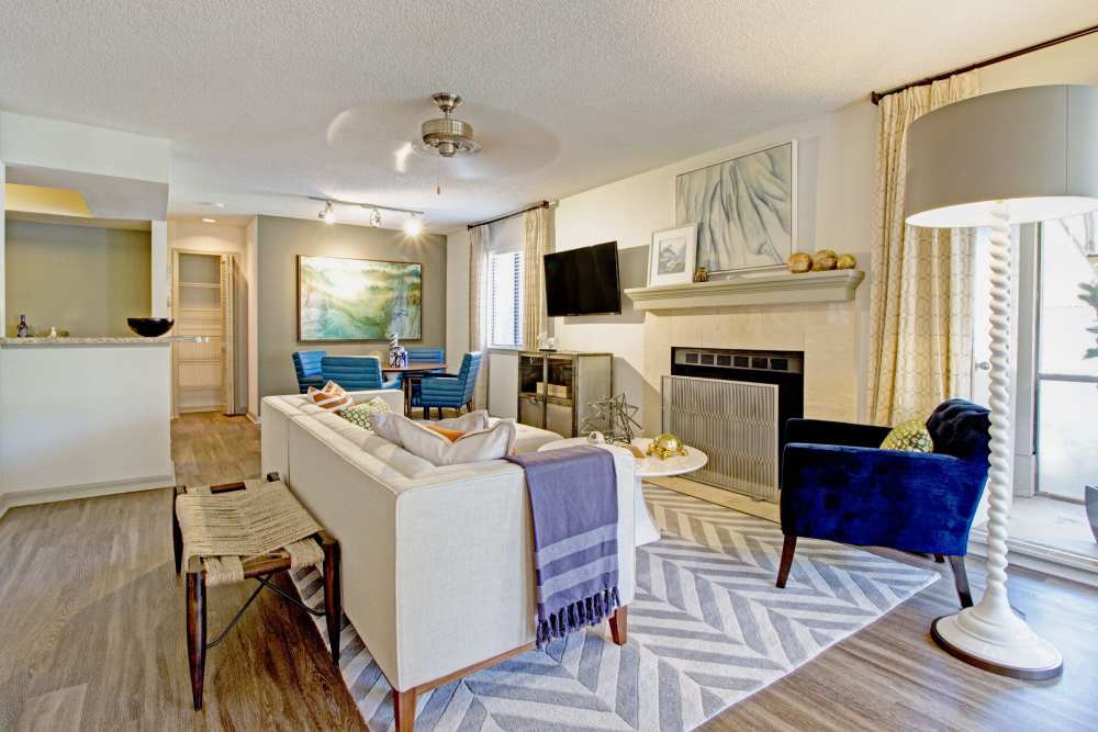 Comfortable living room at Sabal Club in Longwood, Florida