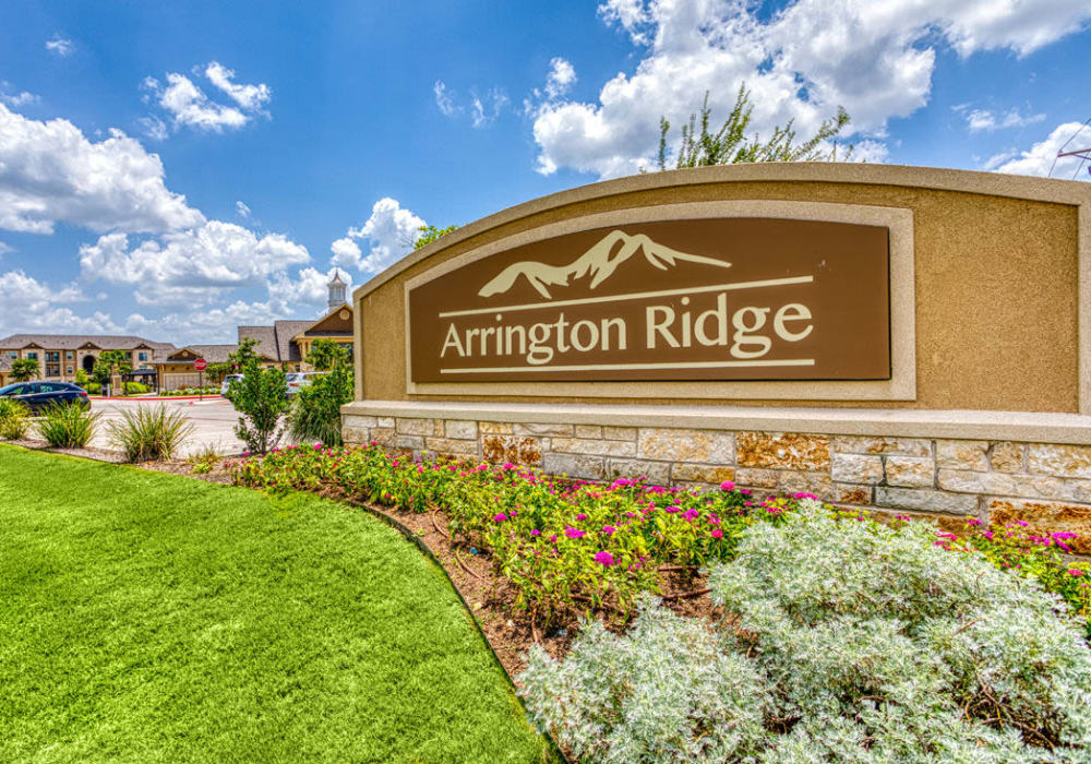 Front sign near Arrington Ridge in Round Rock, Texas