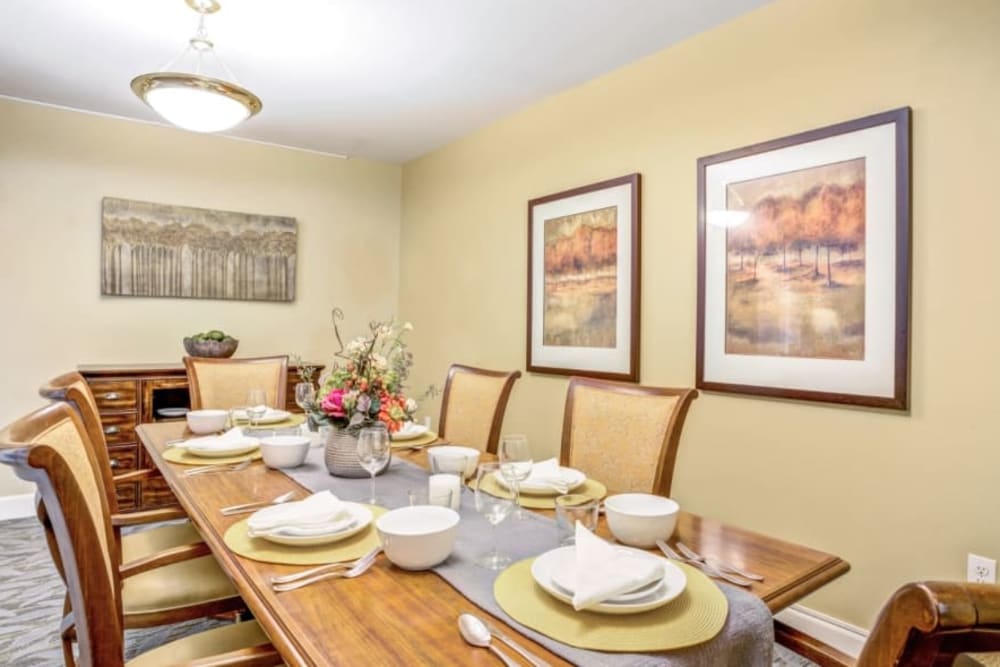 Elegant dining area at Woodside Senior Living in Springfield, Oregon