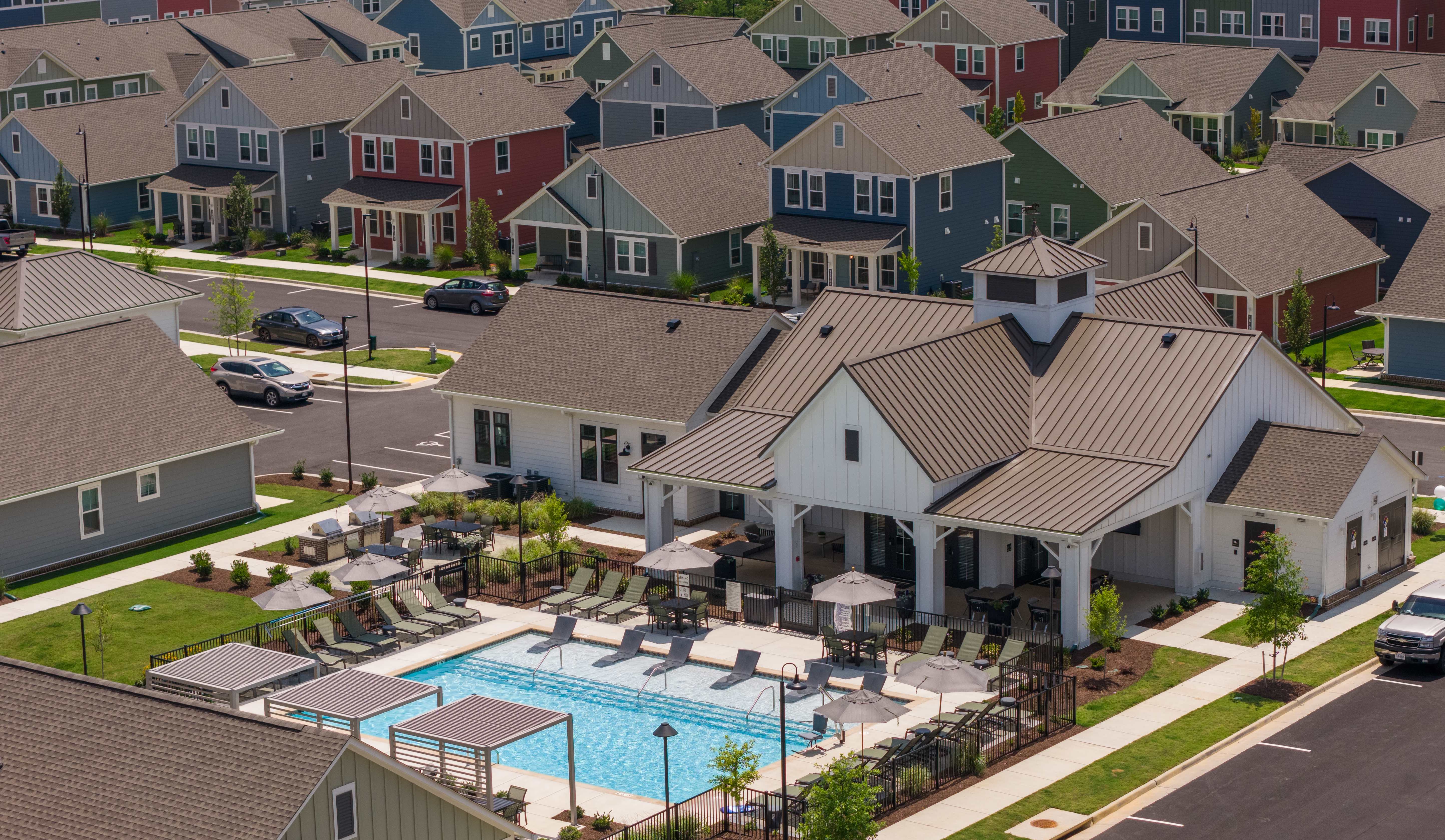 luxury amenities in richmond virginia homes for rent apartments for rent pool Hamlet Watkins Centre in Midlothian, Virginia
