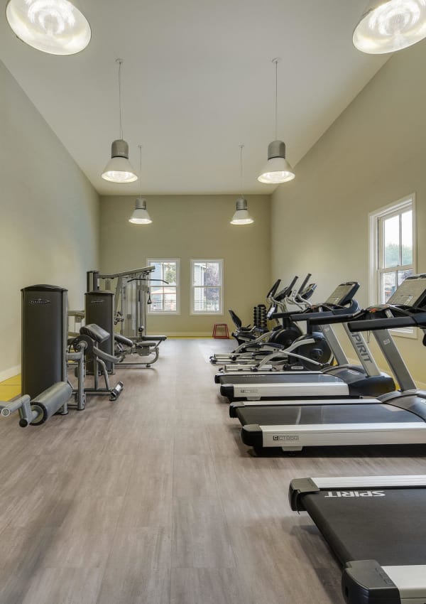 Superb fitness center at Walnut Grove Landing Apartments in Vancouver