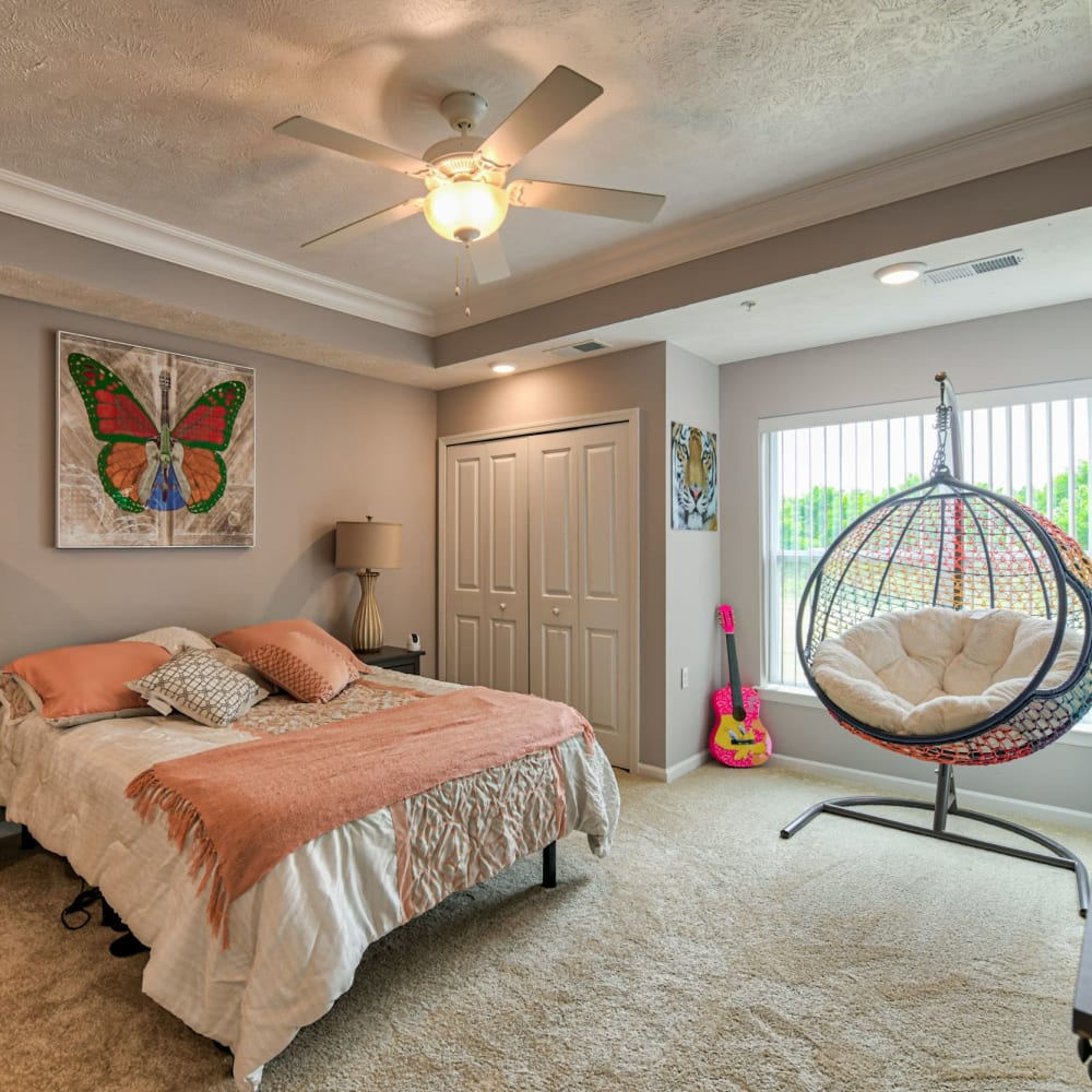 Colorful bedroom in a townhome at Clinton Lake, Clinton, Pennsylvania