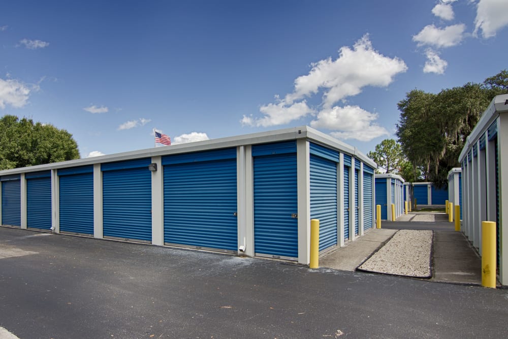 Metro Self Storage offers outdoor units in Sarasota, Florida