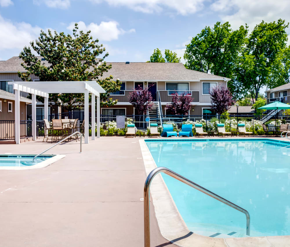 Sparkling swimming pool on a gorgeous day at Sofi Berryessa in San Jose, California