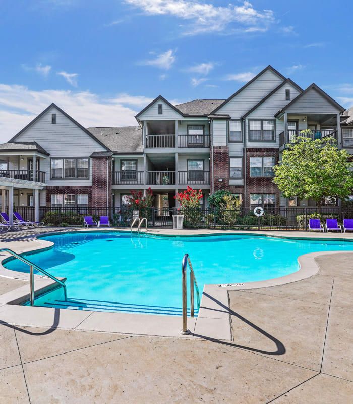 Pool at Villas at Aspen Park in Broken Arrow, Oklahoma