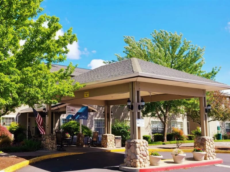 The front entrance at Lakeland Senior Living in Eagle Point, Oregon.