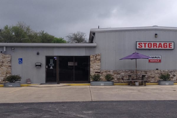 Front view of the leasing office at Ranch Road Self Storage in San Marcos, Texas