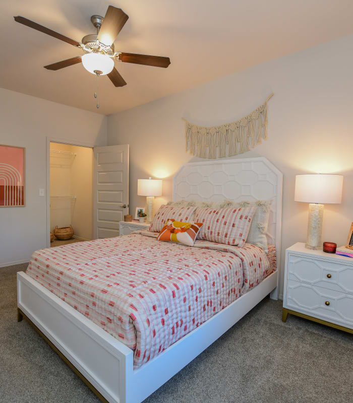 Spacious carpeted bedroom at 97@ North Oak in Kansas City, Missouri