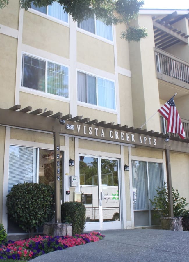 Entrance to leasing office at Vista Creek in Castro Valley, California is pet friendly.