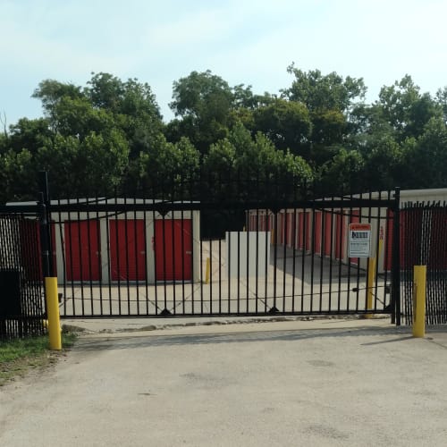 Electronic gate access at Red Dot Storage in Clarksville, Tennessee