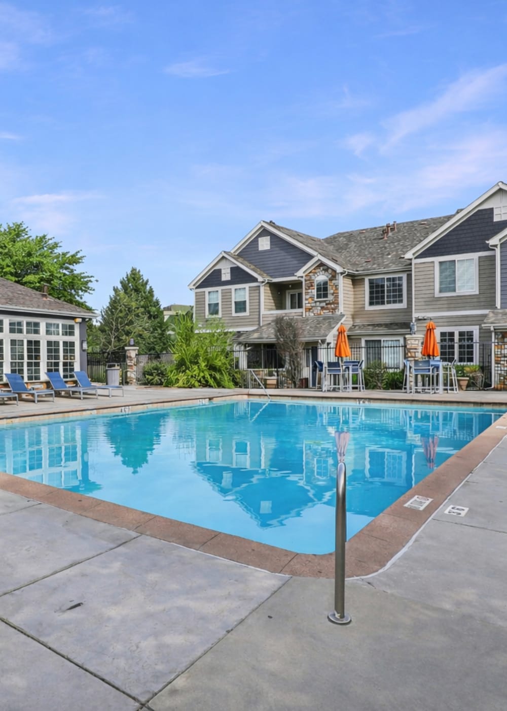 Apartments at Crestone Apartments in Aurora, Colorado