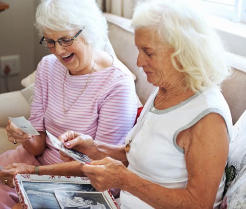 Residents enjoying time together at The Renaissance at Coeur d'Alene in Coeur d'Alene, Idaho